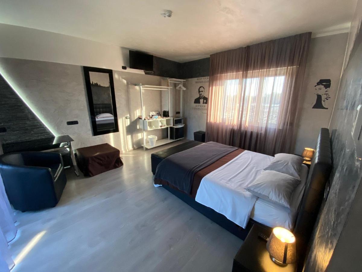 B2In Suite & Office Capriate San Gervasio Eksteriør billede