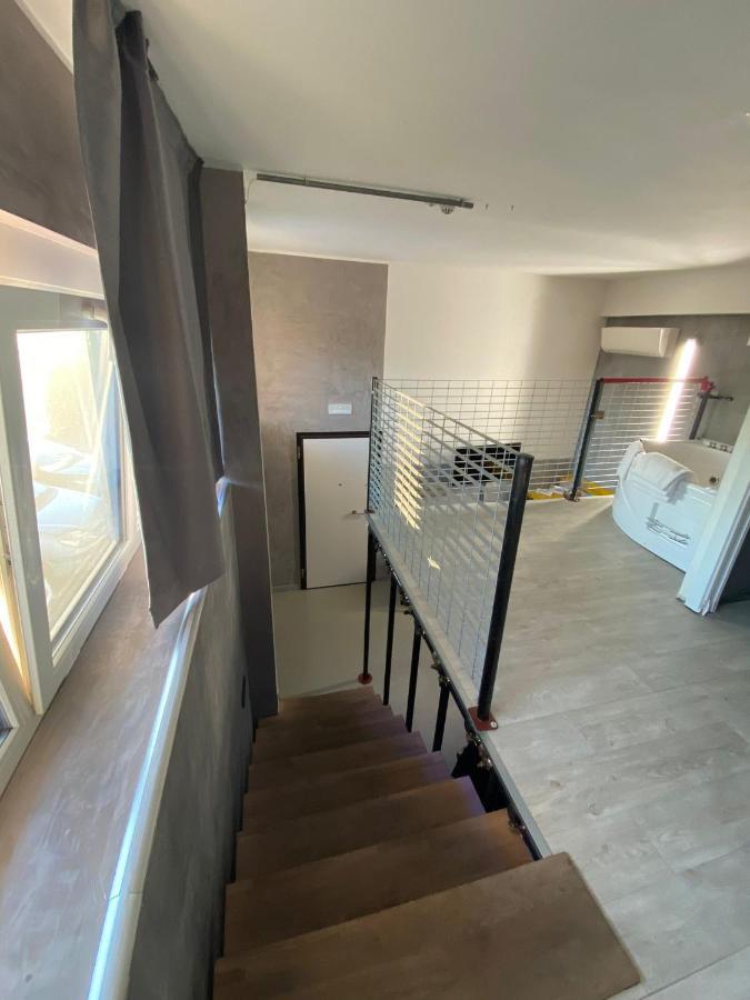 B2In Suite & Office Capriate San Gervasio Eksteriør billede